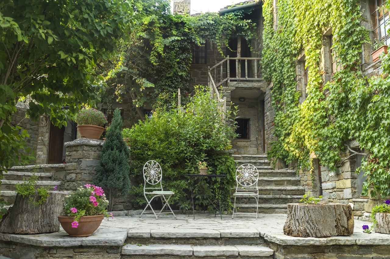 Saxonis Houses & Saxonis Villa Papingo Buitenkant foto